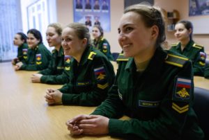 Куда поступить девушке в военный вуз